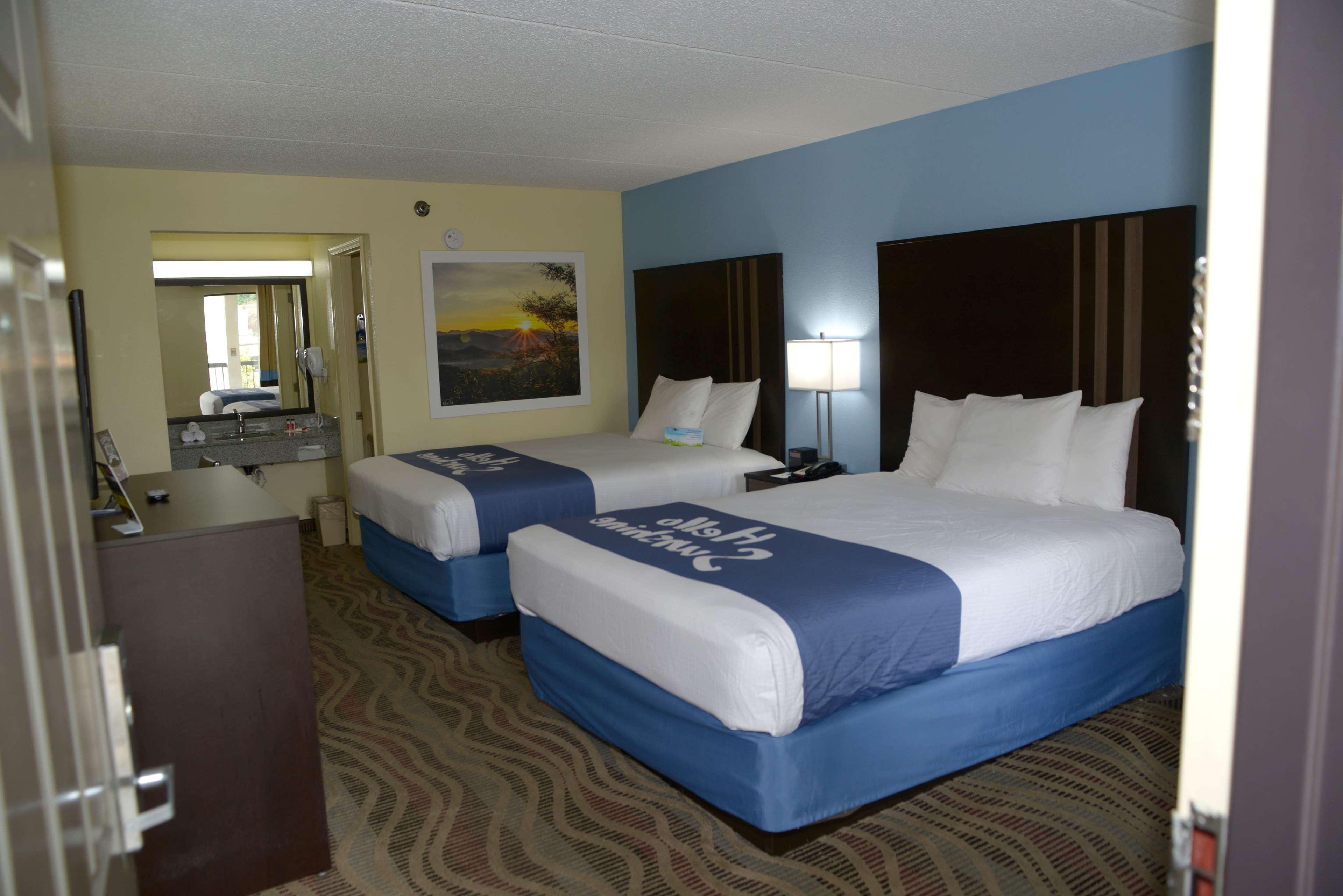 Days Inn By Wyndham Kodak/Sevierville Intrstate Smokeymntns Ngoại thất bức ảnh